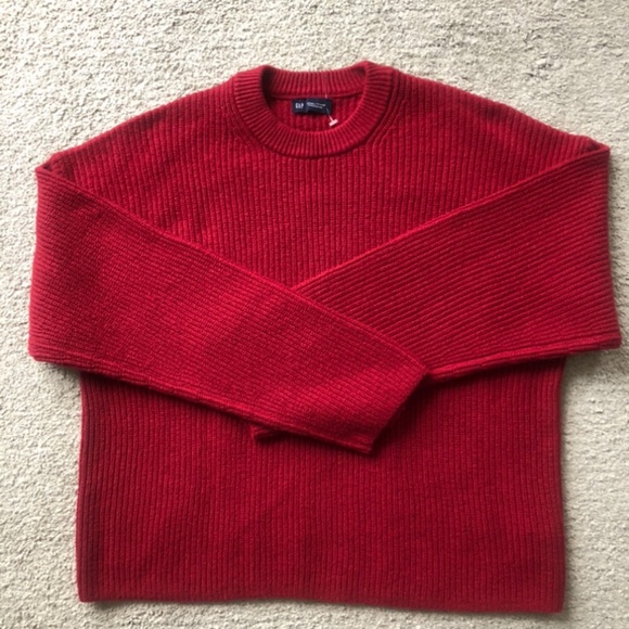 Gap- Crewneck Sweater.NWOT. - Picture 1 of 2